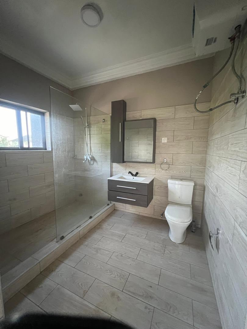 Spacious 3-Bedroom House for Rent in West Legon, Accra
